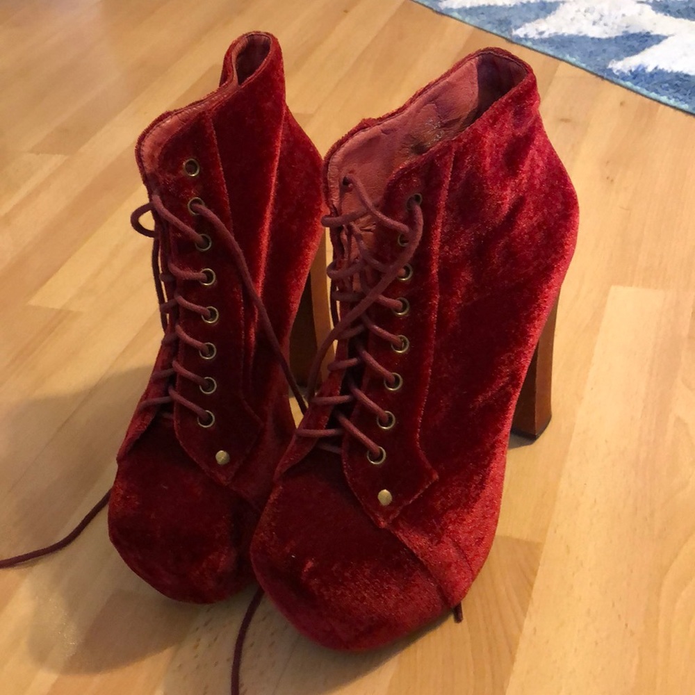 Jeffrey Campbell red velvet litas